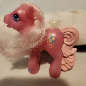 My Little Pony G3 Pinkie Pie 2005 toy.